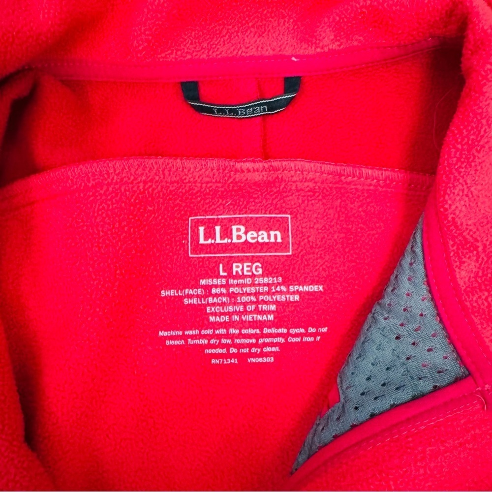 L.L Bean pink outdoor coat - Picture 2 of 3